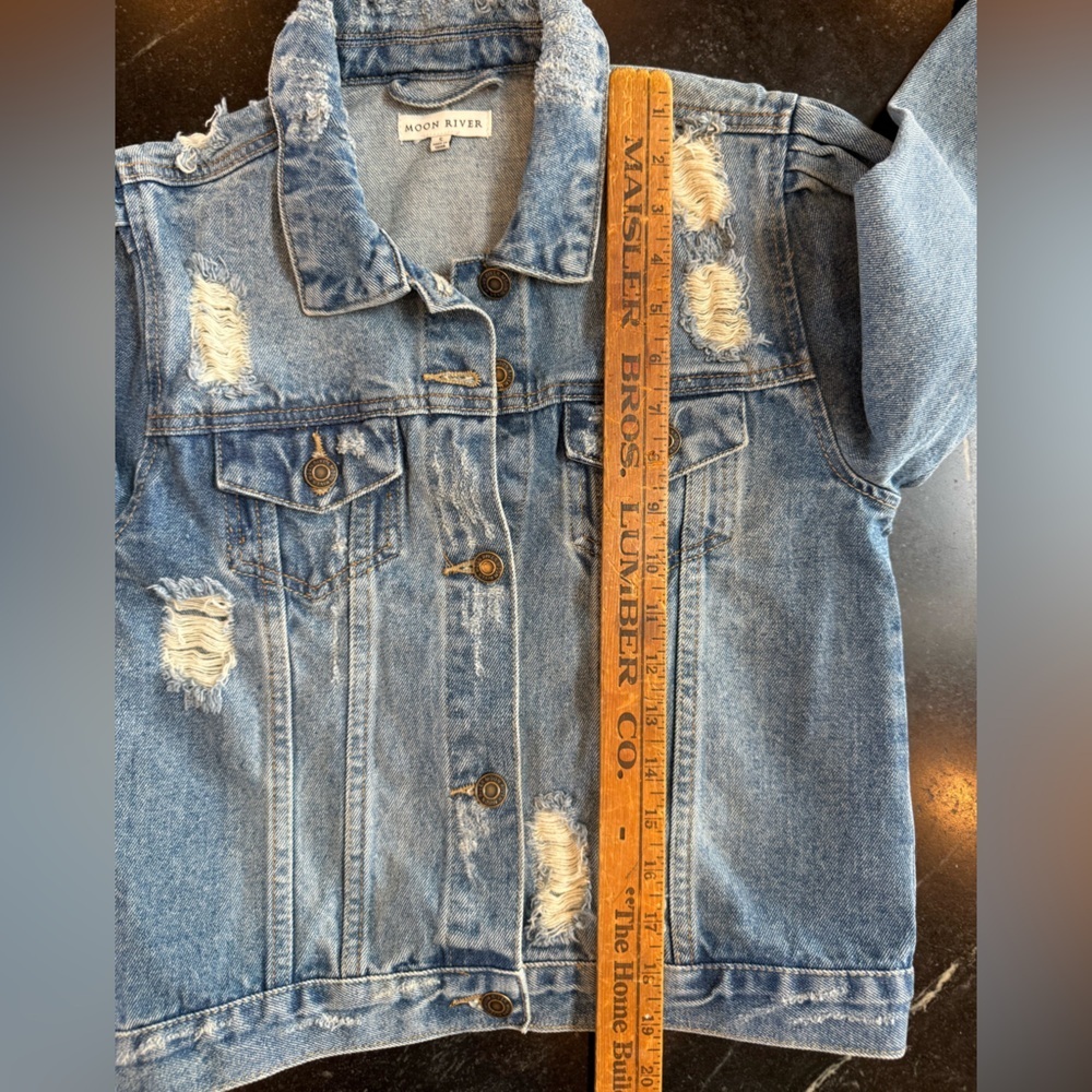 Moon River SMALL Light Blue Denim Distressed Puff Sleeve Jean Jacket - Picture 6 of 8
